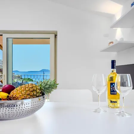 Glory - Golfo Aranci, Baia Caddinas Apartment *